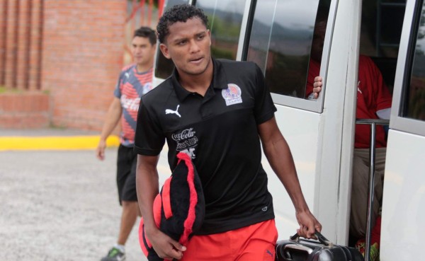 Ever Alvarado: 'Si ellos se quieren levantar se van a tener que levantar con otro'