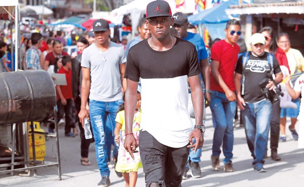 Alberth Elis: 'Si llega una buena oferta, Olimpia no la va a negar”