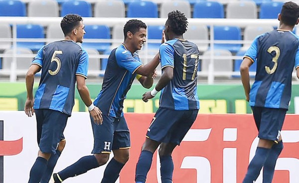 Choco Lozano se luce con Honduras en amistoso ante Corea del Sur