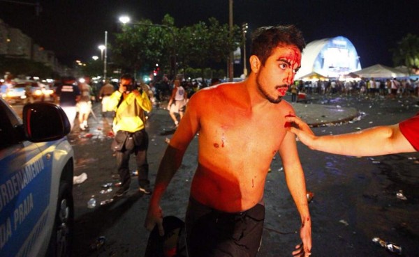 Argentinos y brasileños se fueron a los golpes en Copacabana