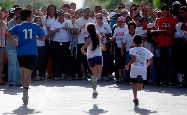 Maratón: Puerto Cortés corrió por la Cruz Roja&nbsp;&nbsp;