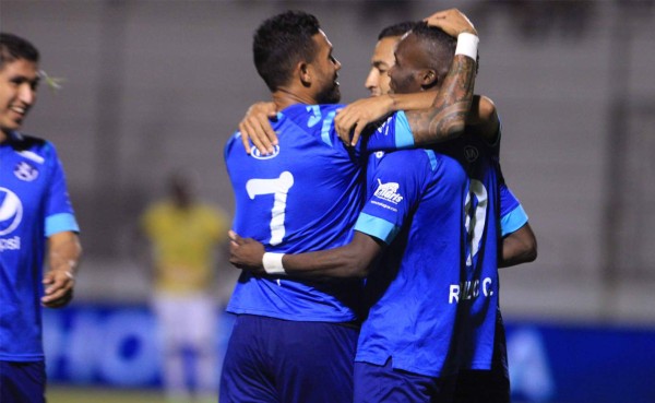 Motagua doblega a Victoria y mantiene la lucha por la punta