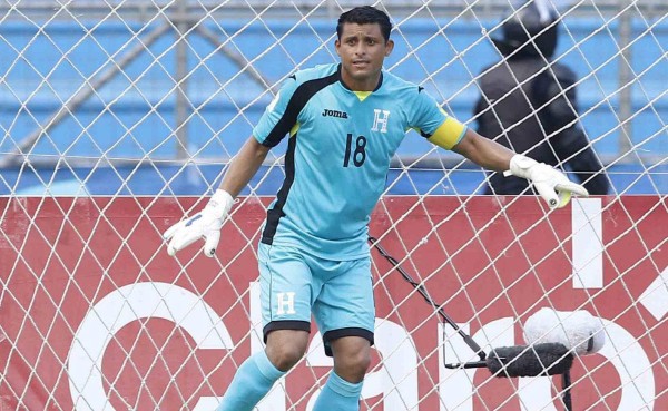 Noel Valladares queda al margen de la Selección tres años y medio después