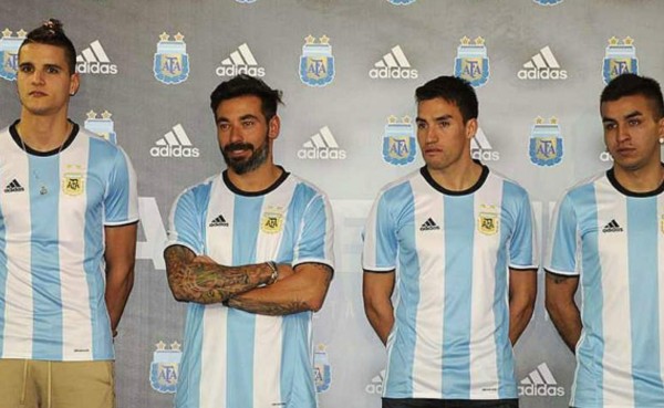 La selección de Argentina estrenará camiseta el jueves ante Chile
