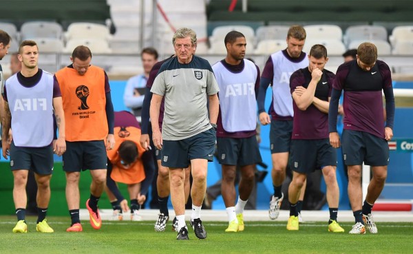 Inglaterra anuncia nueve cambios en alineación ante Costa Rica