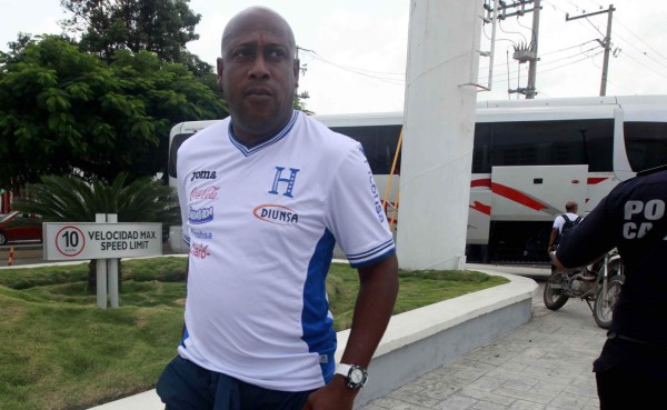 Hernán Medford: 'Siempre admiraré al Chicharito Hernández'