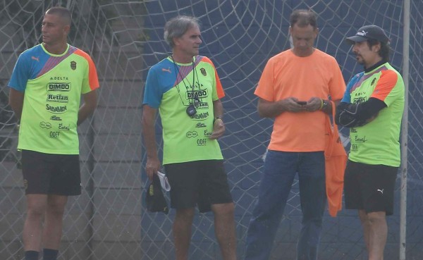 Real España vuelve a los entrenamientos con Mario Zanabria firme en el puesto