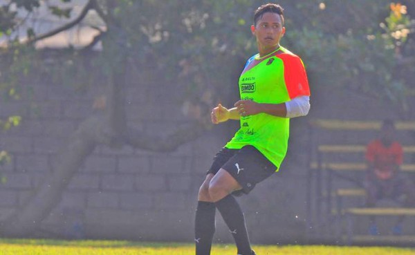 Ramón Núñez estará dos semanas de baja y se perdería duelo ante Olimpia