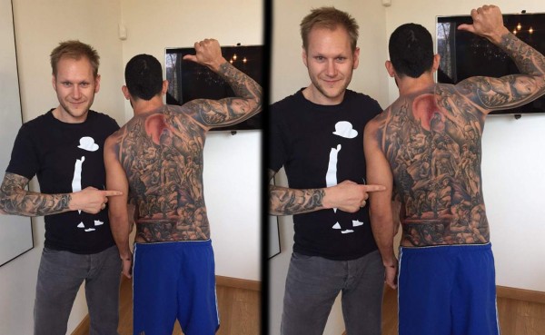 El argentino Carlos Tévez se tatúa toda la espalda