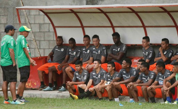 Jairo Ríos: 'Me preocupa cuando el jugador hondureño se relaja'