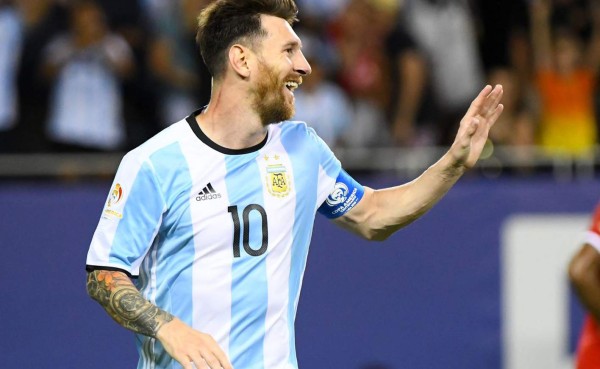 Técnicos de Hacienda piden al Barcelona que retire su campaña a favor Messi