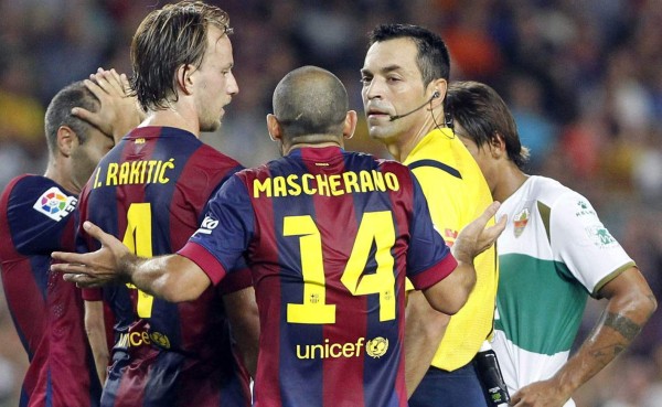 Barcelona arranca goleando al Elche en la Liga Española