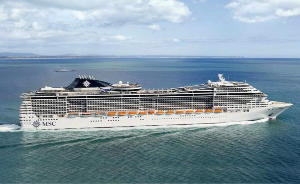 Aficionado mexicano que cayó de crucero en Brasil es buscado en el mar