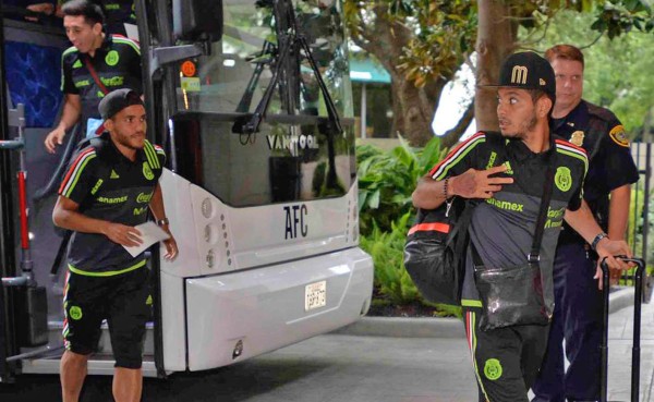 La selección de México llegó a Houston para amistoso ante Honduras