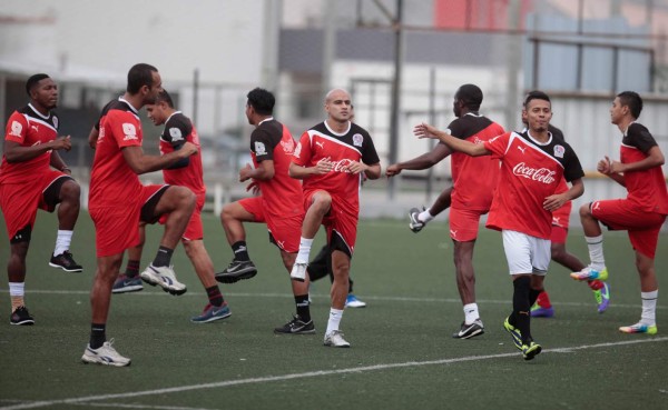 Olimpia arranca pretemporada y anuncia varias bajas