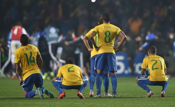 Prensa brasileña es unánime tras la eliminación: 'Una vergüenza'