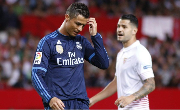 Real Madrid perdió 3-2 ante Sevilla y deja ir el liderato en España