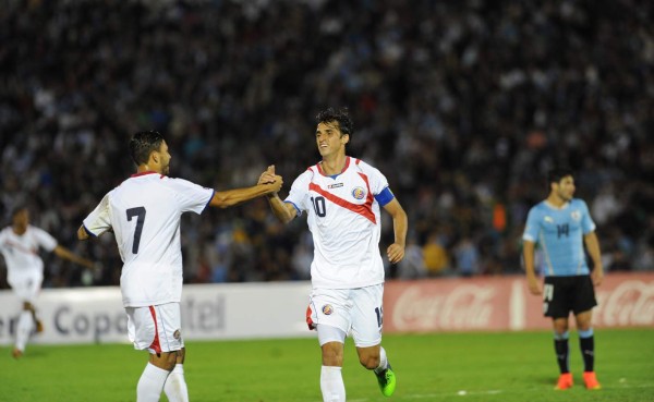 Costa Rica y Uruguay empataron en partidazo en Montevideo