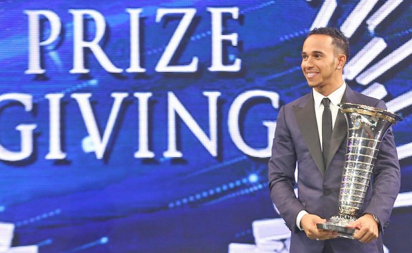 Hamilton: 'Todavía me quedan siete años en la Fórmula Uno'