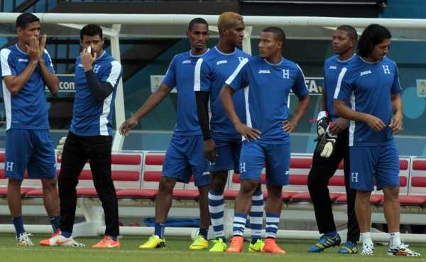 Selección de Honduras ajusta su puntería en Manaos