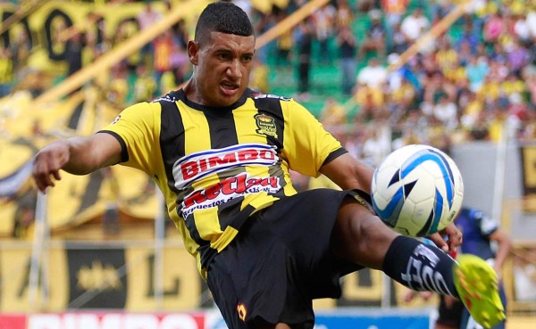 VIDEO: Bryan Acosta le anota una joya de gol al Motagua