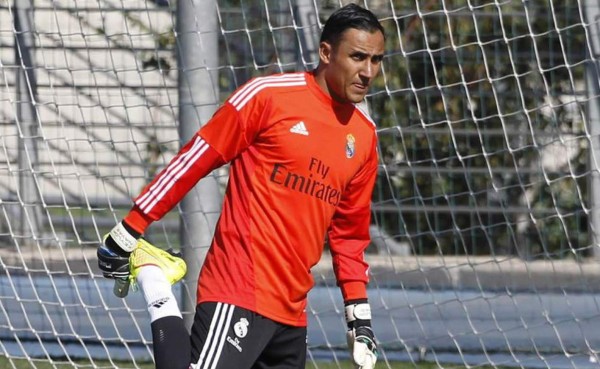 El costarricense Keylor Navas vuelve a Madrid