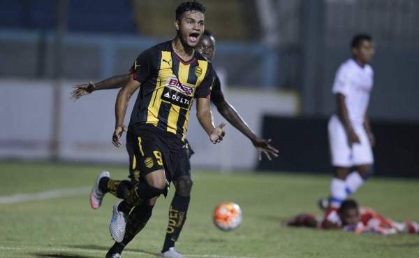 Darwin Arita, un copaneco que se abre paso en la Liga Nacional