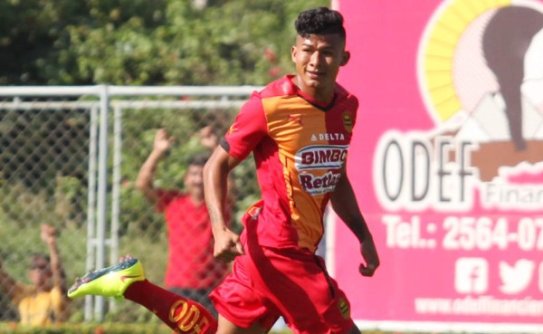 'Chino' López: 'Los defensas de Motagua son un poco lentos'