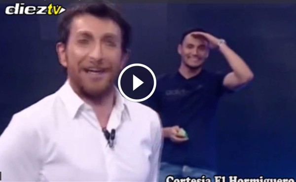 VIDEO: Keylor Navas muestra su habilidad jugando trompo