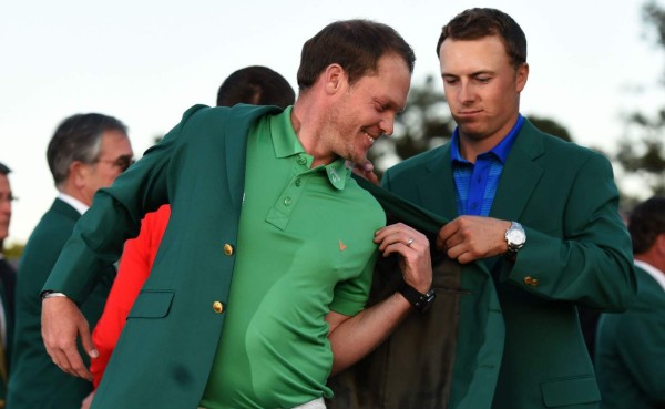 Una chaqueta verde con un valor de 1,8 millones de dólares