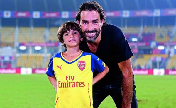 El hijo del exfutbolista Robert Pirès ficha por el Arsenal