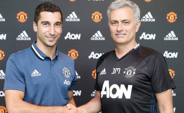Oficial: Manchester United anuncia el fichaje de Henrich Mkhitaryan