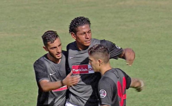 Las camisas que ha defendido Carlo Costly en su carrera