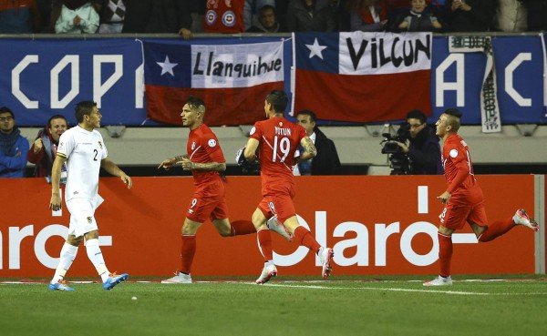 Triplete de Guerrero tiene a Perú en semifinales de Copa América