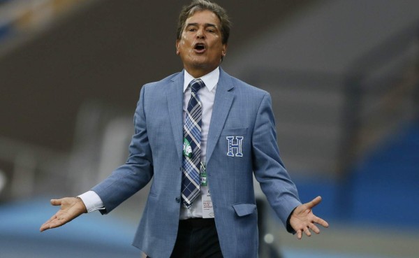 El entrenador de Honduras ya piensa en el juego ante Argentina. Foto: Juan Salgado.
