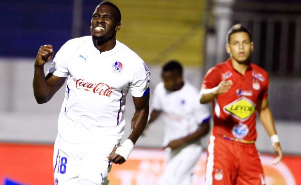 Olimpia no perdona y golea 4-1 a un pobre Vida