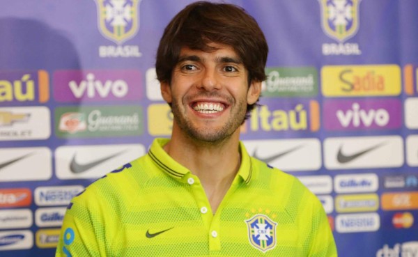 Kaká, convencido de que puede 'aportar mucho' a la selección brasileña
