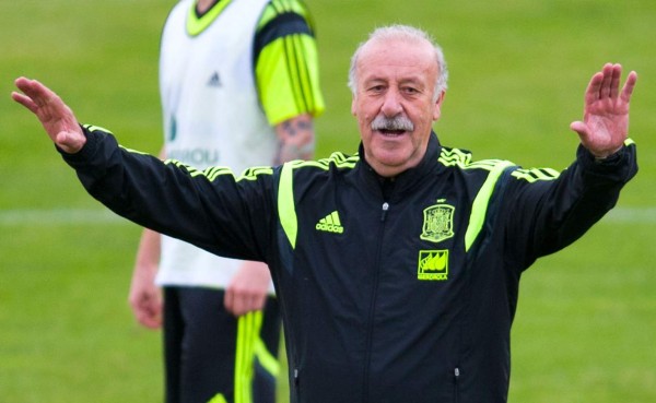 El seleccionador español Vicente Del Bosque seguirá al frente de España
