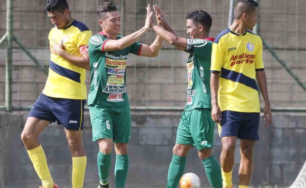 Carlos Pavón sobre Emil Martínez : 'Hay que tener en cuenta que es un ícono del equipo'