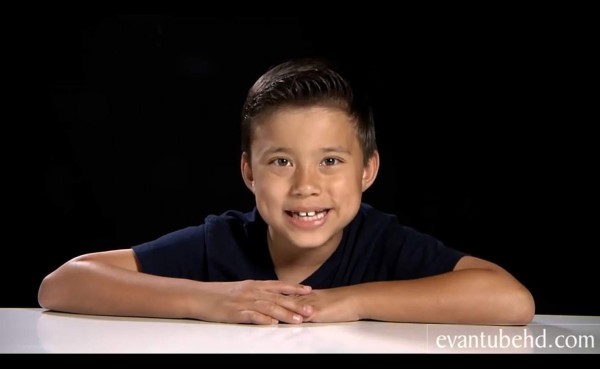 Niño de ocho años se vuelve millonario subiendo videos a YouTube