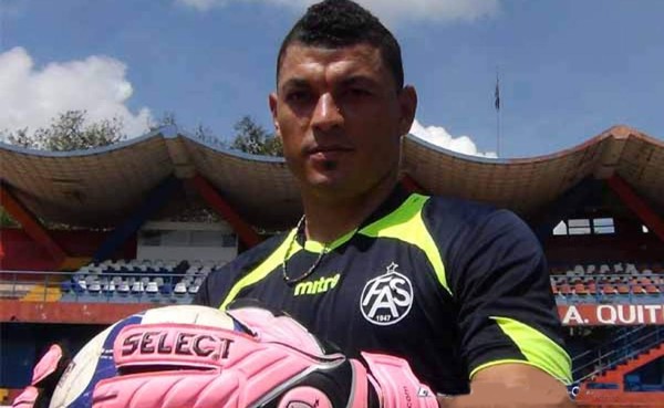 El líder FAS recupera piezas para visitar a Marte en el Cuscatlán