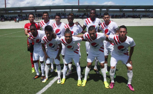 Espartano logró su pase a la Liga de Ascenso ante la dinastía Palacios