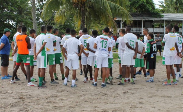 Dos futbolistas mexicanos llegarían a prueba al Platense