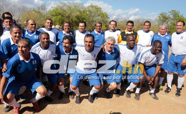Así fue el partido entre leyendas entre Honduras y El Salvador en Alianza, Valle