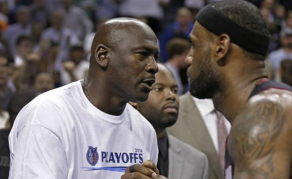 Pelean por Lebron y Michael Jordan y uno acaba en la cárcel