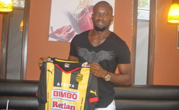 ¡Osman Chávez deja el Platense y ficha por el Real España!