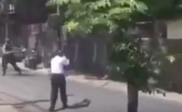 VIDEO: Luchador francés de MMA muere en enfrentamiento con la Policía