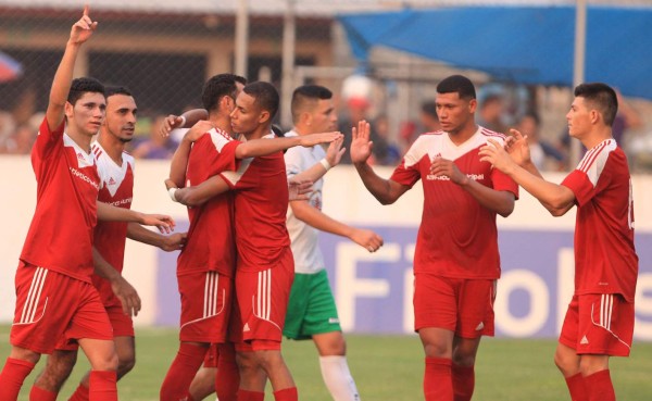 Comayagua pierde el primer round ante el Municipal en el Ascenso