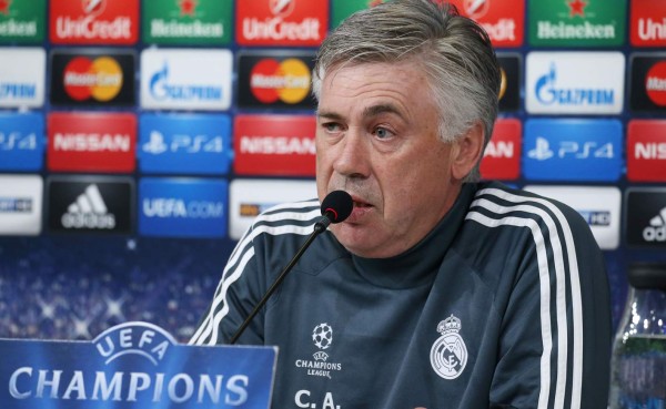 Ancelotti: 'Todo el mundo está satisfecho con Chicharito'