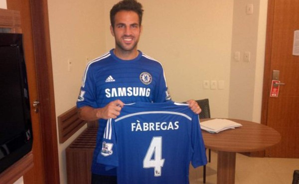 Barcelona anuncia traspaso de Fábregas al Chelsea